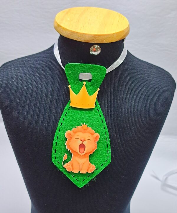 Gravata Leãzinho BABY Fofo Feltro 10und. Cores Sortidas - Image 6